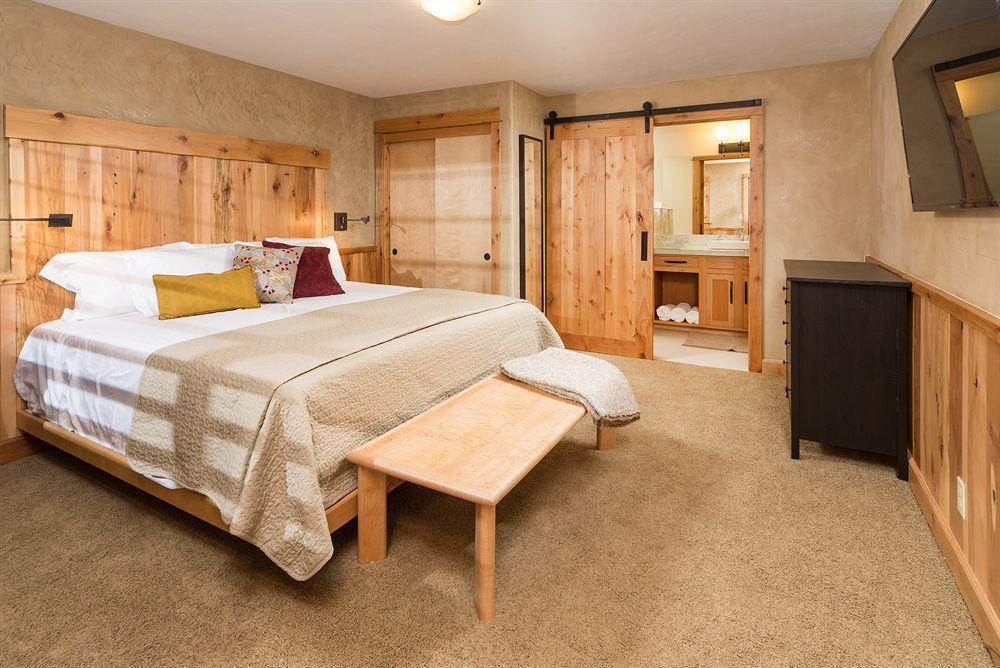 Wall Street Suites Бенд Екстер'єр фото